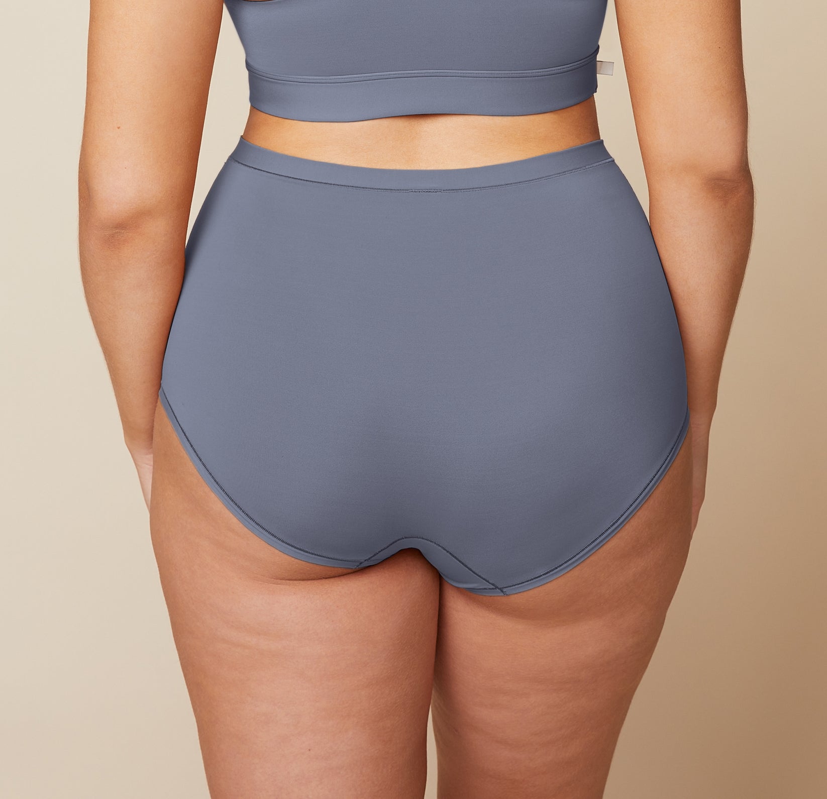 Close up back view of the Bliss Boyshort in Steel.