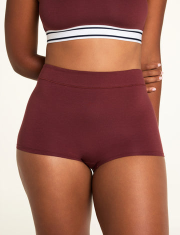 Front on-model shot of the Cloud Cotton Highwaist Boyshort in Cabernet paired with the Cloud Cotton Bandeau Bralette in Cabernet. sizing: Amber wears size Large