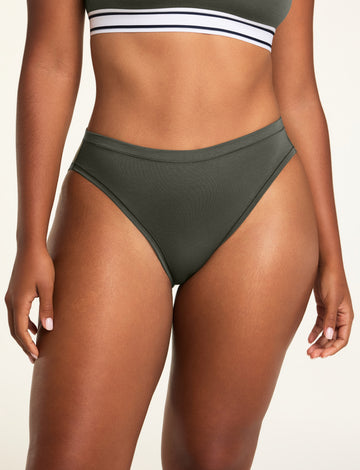 Front on-model shot of the Cloud Cotton French Cut Brief in Olive paired with the Cloud Cotton Bandeau Bralette in Olive.