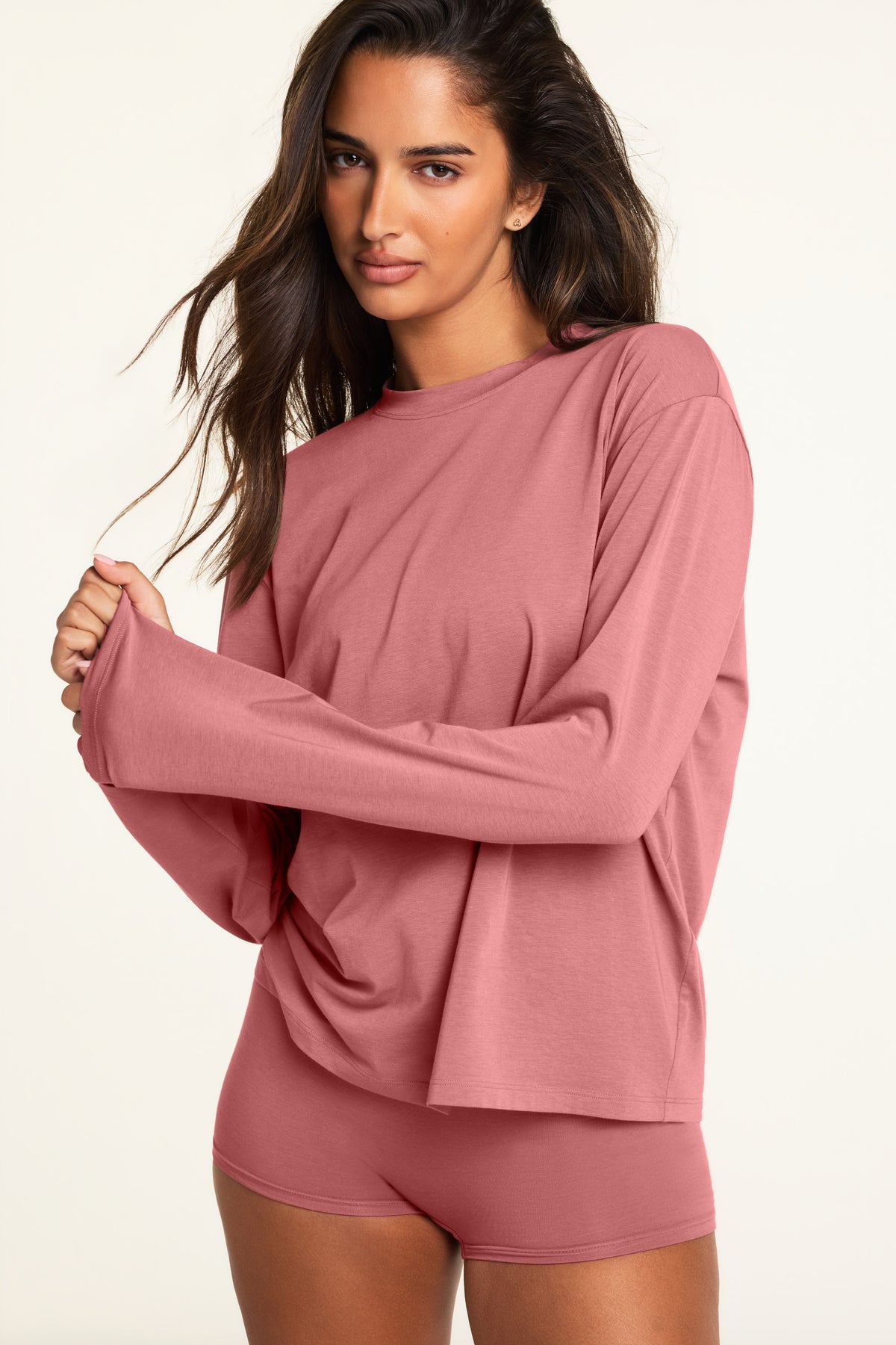 Front on-model shot of the Cloud Cotton Long Sleeve T-Shirt in Winter Rose paired with the Cloud Cotton Highwaist Boyshort in Winter Rose.