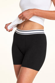 Close-up front view of the Cloud Cotton Boxer Brief in Black.