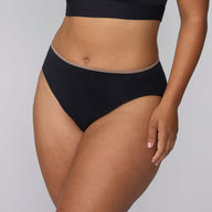 Smooth Seamless Brief - Black