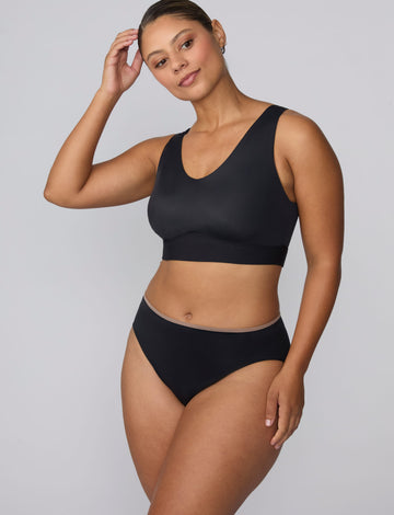 Smooth Seamless Brief - Black