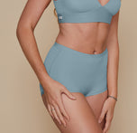 Close up front view of the Bliss Boyshort in Mist.