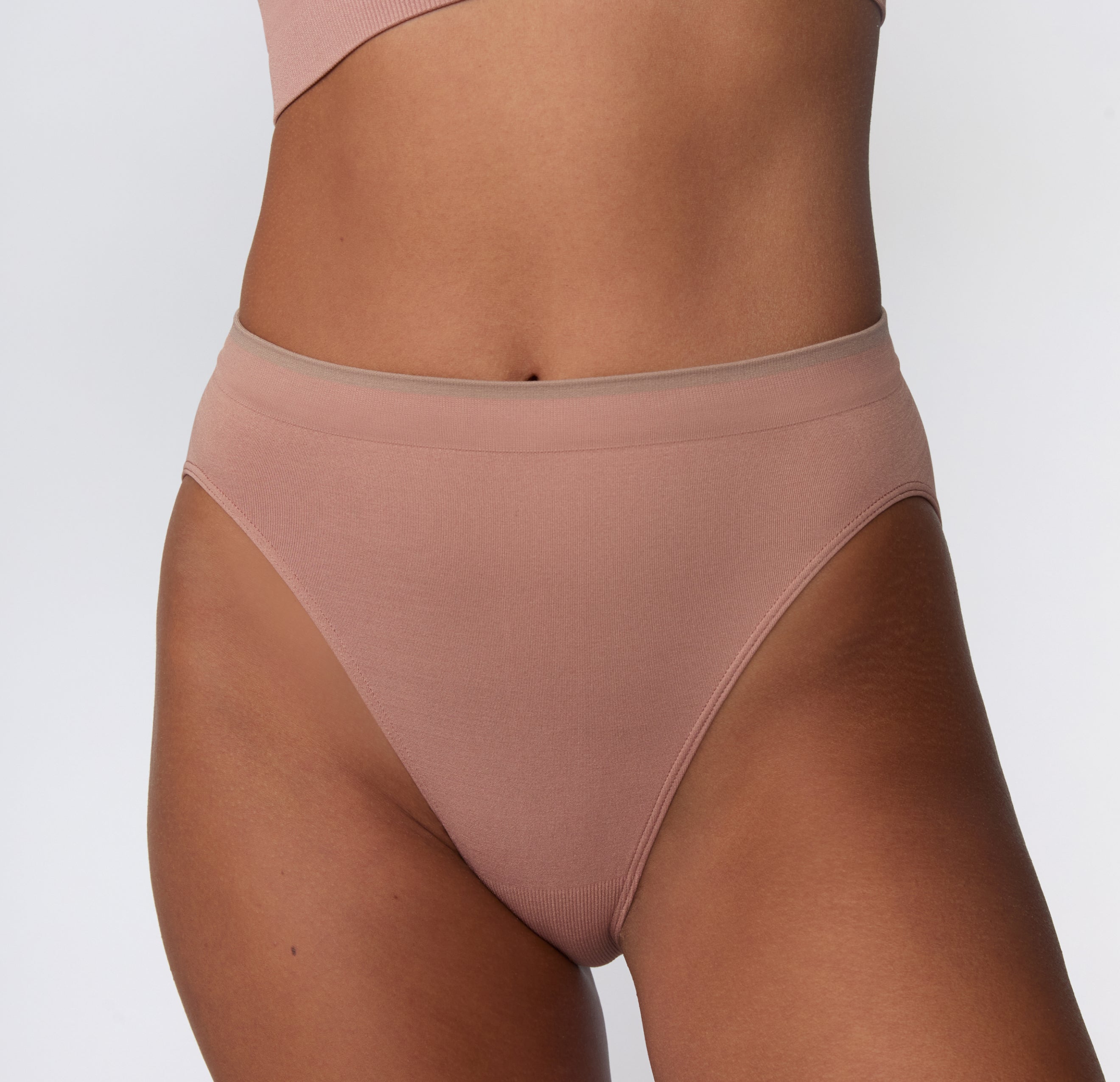 Smooth Seamless Brief - Plum – Harper Wilde