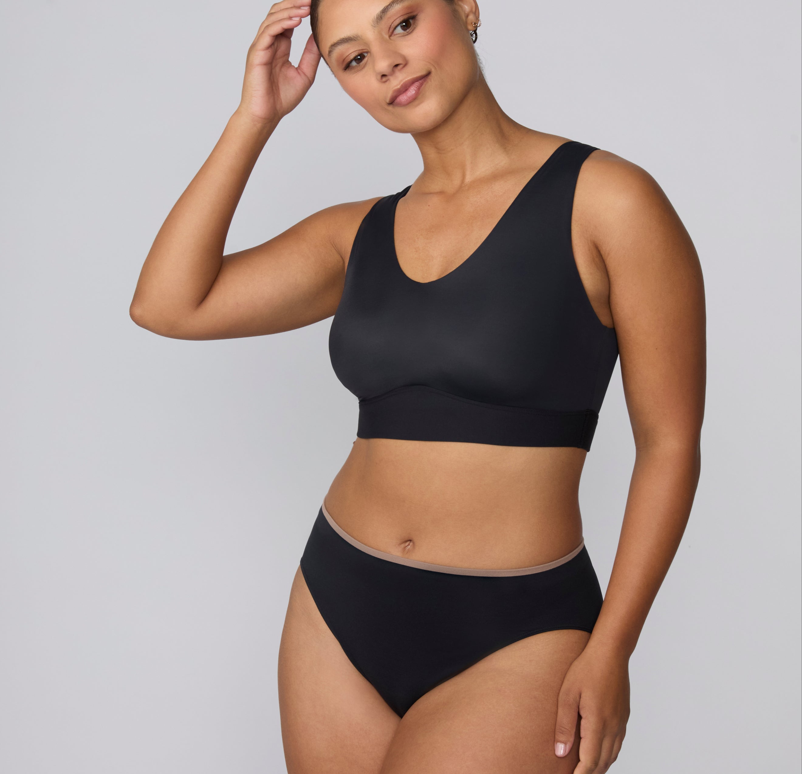 Smooth Seamless Brief - Black – Harper Wilde